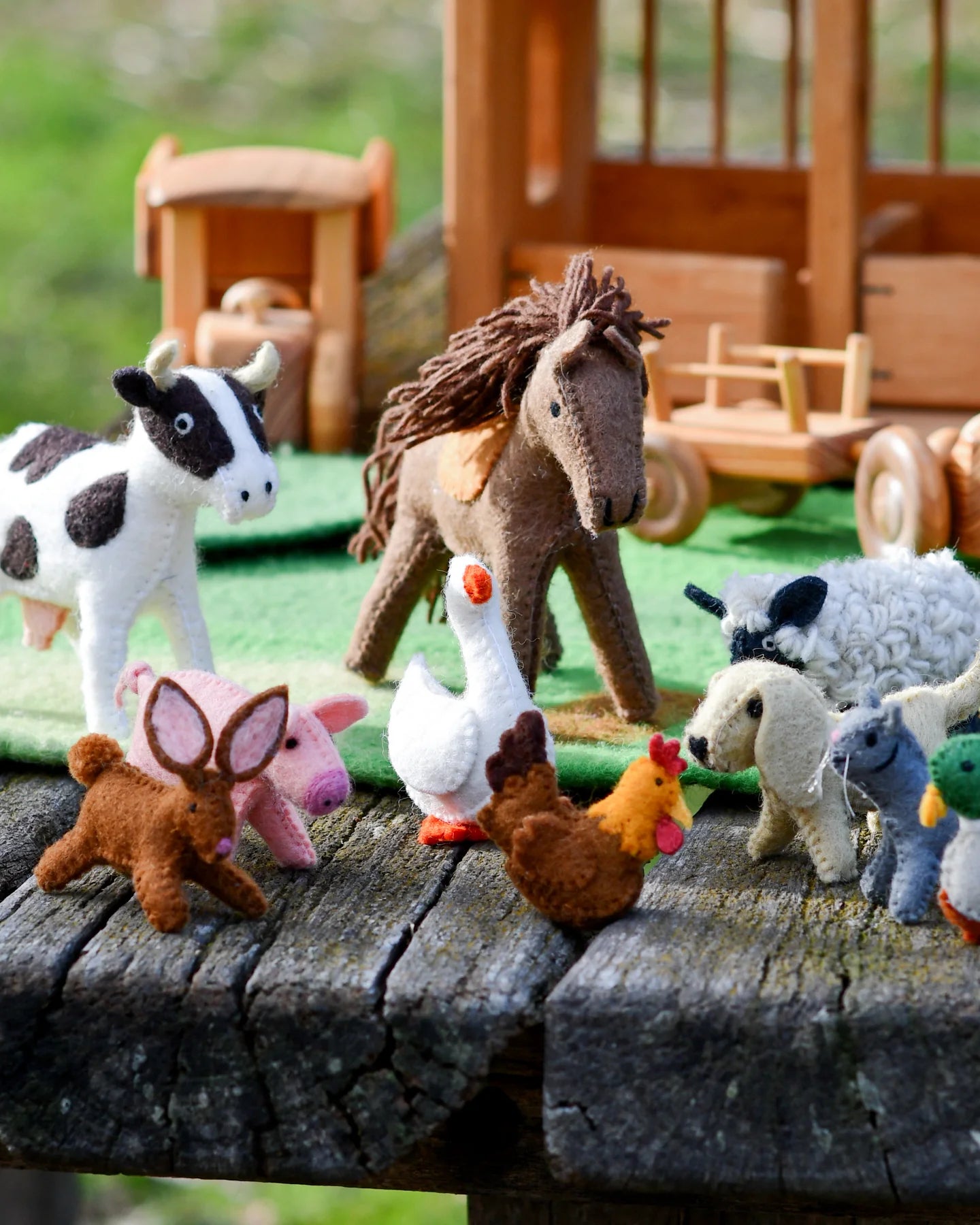 Tara Treasures | Felt Farm Animal Toy Set (10pc)