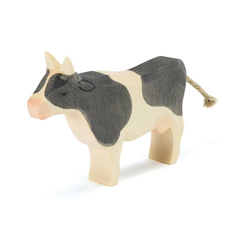 Ostheimer | Cow - Black & White