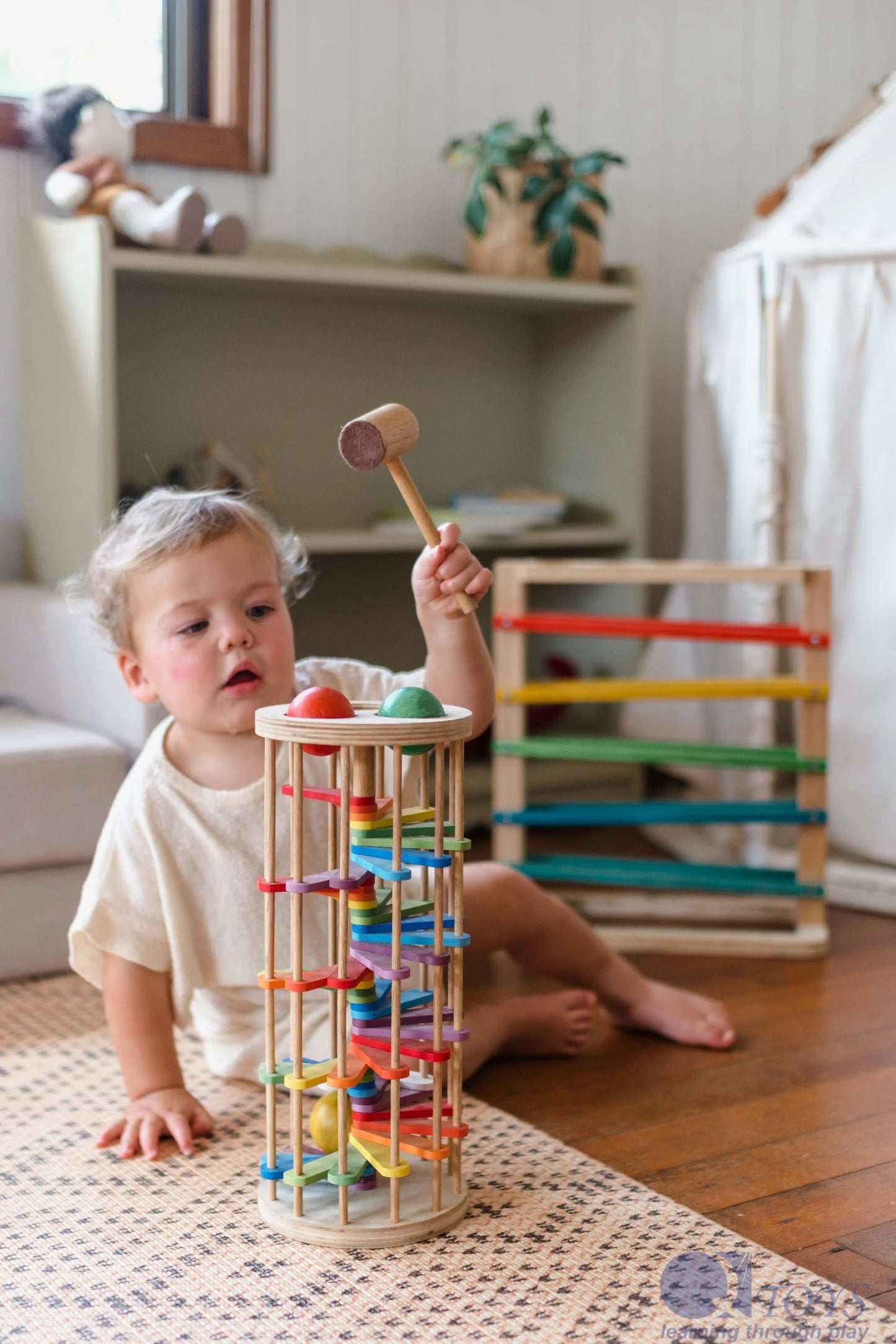 Qtoys | Pound-A-Ball Tower