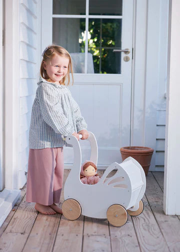 Tender Leaf | Sweet Swan Pram